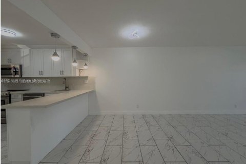 Copropriété à vendre à Davie, Floride: 2 chambres, 102.19 m2 № 1997983 - photo 7