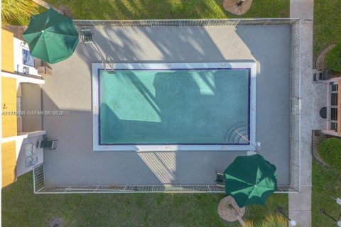 Copropriété à vendre à Davie, Floride: 2 chambres, 102.19 m2 № 1997983 - photo 14