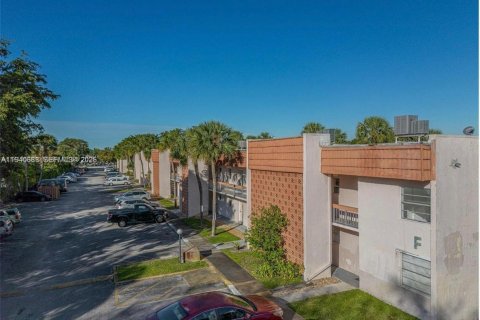 Copropriété à vendre à Davie, Floride: 2 chambres, 102.19 m2 № 1997983 - photo 18