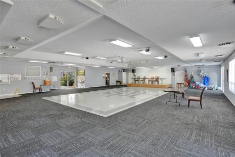 Condominio en venta en North Lauderdale, Florida, 2 dormitorios, 92.9 m2 № 1993612 - foto 19