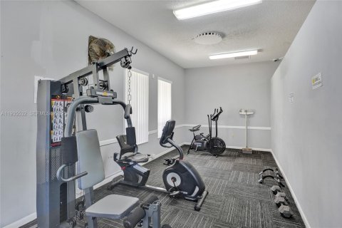 Condominio en venta en North Lauderdale, Florida, 2 dormitorios, 92.9 m2 № 1993612 - foto 20