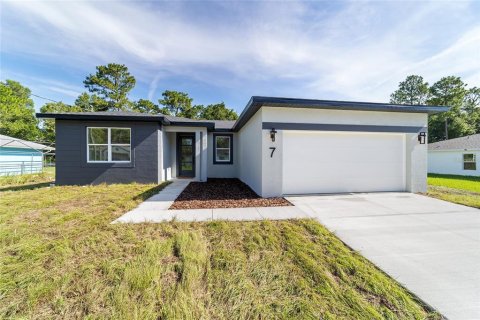 House in Ocala, Florida 3 bedrooms, 139.35 sq.m. № 1885909 - photo 1
