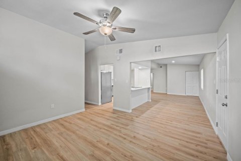 Casa en venta en Orlando, Florida, 3 dormitorios, 127.46 m2 № 2231679 - foto 10