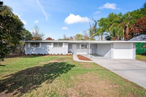 Casa en Orlando, Florida 3 dormitorios, 127.46 m2 № 2231679