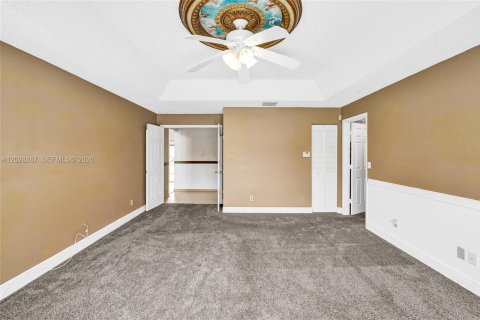 Villa ou maison à vendre à Davie, Floride: 4 chambres, 218.32 m2 № 2087358 - photo 15