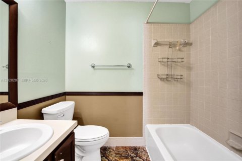 Villa ou maison à vendre à Davie, Floride: 4 chambres, 218.32 m2 № 2087358 - photo 21
