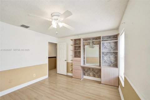 Villa ou maison à vendre à Davie, Floride: 4 chambres, 218.32 m2 № 2087358 - photo 20