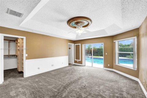 Villa ou maison à vendre à Davie, Floride: 4 chambres, 218.32 m2 № 2087358 - photo 14