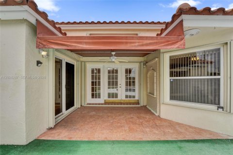 Villa ou maison à vendre à Davie, Floride: 4 chambres, 218.32 m2 № 2087358 - photo 28