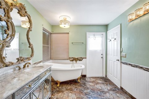 Villa ou maison à vendre à Davie, Floride: 4 chambres, 218.32 m2 № 2087358 - photo 18