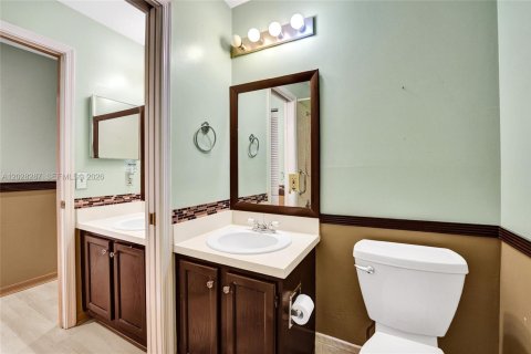 Villa ou maison à vendre à Davie, Floride: 4 chambres, 218.32 m2 № 2087358 - photo 22