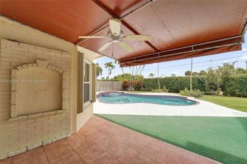 Villa ou maison à vendre à Davie, Floride: 4 chambres, 218.32 m2 № 2087358 - photo 27