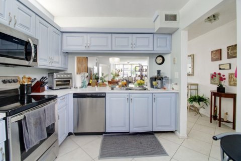 Copropriété à vendre à Sunrise, Floride: 2 chambres, 104.98 m2 № 1979721 - photo 6