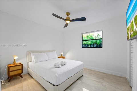 Villa ou maison à vendre à Hollywood, Floride: 4 chambres, 197.97 m2 № 1997499 - photo 23