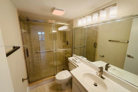 Купить кондоминиум в Пемброк-Пайнс, Флорида 2 спальни, 97.55м2, № 2010802 - фото 16