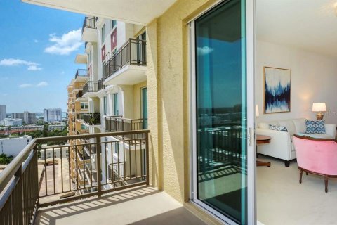 Condominio en alquiler en Sarasota, Florida, 2 dormitorios, 137.87 m2 № 1334567 - foto 12