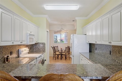 Copropriété à vendre à Fort Myers, Floride: 2 chambres, 130.99 m2 № 1887198 - photo 7