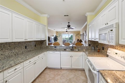 Copropriété à vendre à Fort Myers, Floride: 2 chambres, 130.99 m2 № 1887198 - photo 8