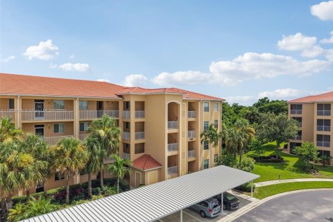 Copropriété à vendre à Fort Myers, Floride: 2 chambres, 130.99 m2 № 1887198 - photo 25