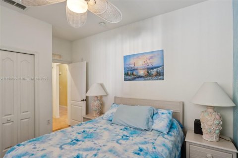 Copropriété à vendre à Fort Myers, Floride: 2 chambres, 130.99 m2 № 1887198 - photo 14