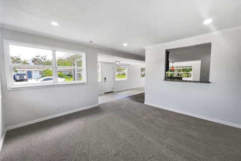 Casa en venta en Tampa, Florida, 3 dormitorios, 110.55 m2 № 1785366 - foto 5