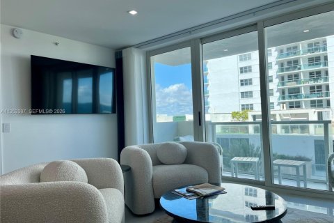 Copropriété à louer à Surfside, Floride: 2 chambres, 86.12 m2 № 2008753 - photo 6