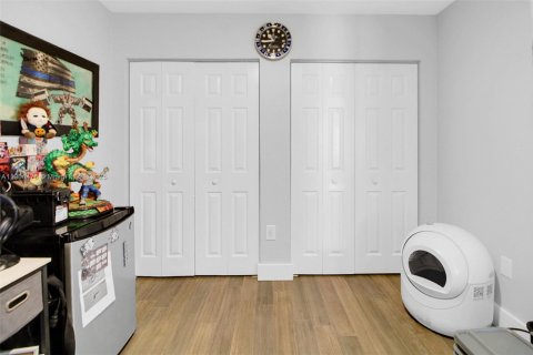 Casa en venta en Miami, Florida, 3 dormitorios, 127.55 m2 № 1963024 - foto 22