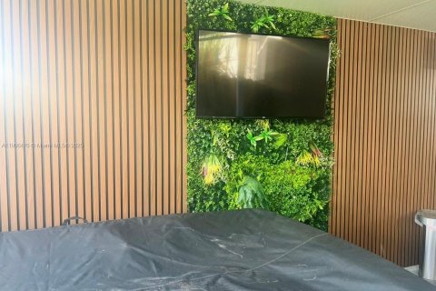 Casa en venta en Miami, Florida, 3 dormitorios, 127.55 m2 № 1963024 - foto 26