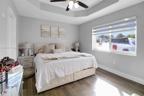 Casa en venta en Miami, Florida, 3 dormitorios, 127.55 m2 № 1963024 - foto 12