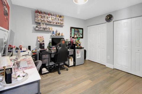 Casa en venta en Miami, Florida, 3 dormitorios, 127.55 m2 № 1963024 - foto 21