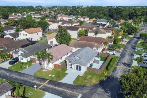 Casa en venta en Miami, Florida, 3 dormitorios, 127.55 m2 № 1963024 - foto 6