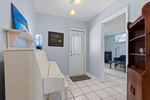 Купить виллу или дом в Катлер-Бей, Флорида 4 спальни, 164.62м2, № 2049707 - фото 9