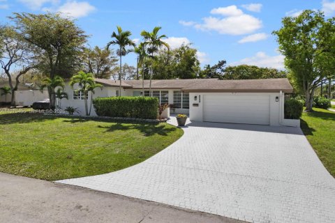 Villa ou maison à vendre à Cutler Bay, Floride: 4 chambres, 164.62 m2 № 2049707 - photo 22