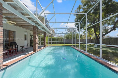 Villa ou maison à vendre à Cutler Bay, Floride: 4 chambres, 164.62 m2 № 2049707 - photo 23