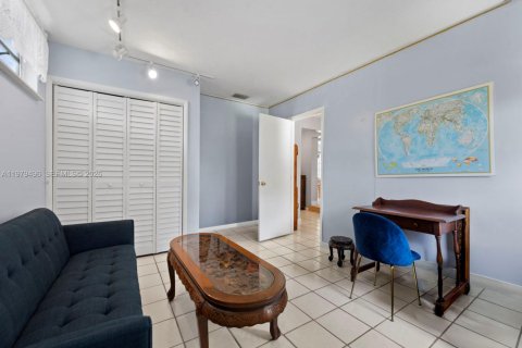 Купить виллу или дом в Катлер-Бей, Флорида 4 спальни, 164.62м2, № 2049707 - фото 12