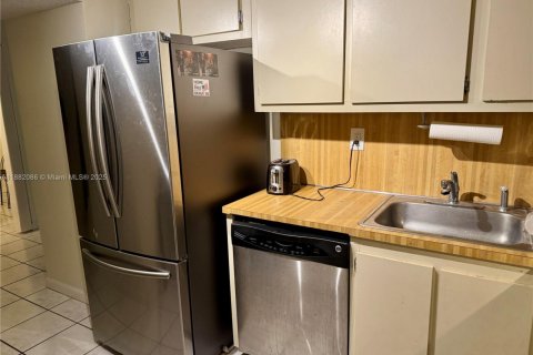 Condominio en venta en Miami Beach, Florida, 2 dormitorios, 104.14 m2 № 1929480 - foto 8