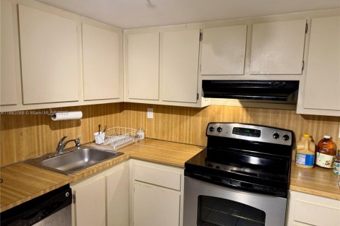 Condominio en venta en Miami Beach, Florida, 2 dormitorios, 104.14 m2 № 1929480 - foto 7