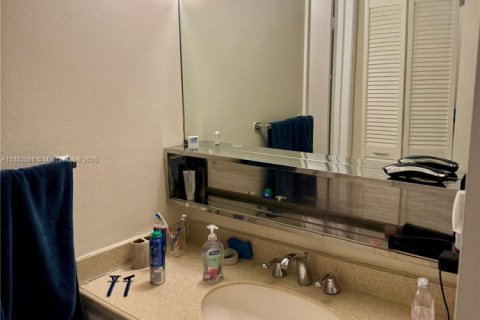 Condominio en venta en Miami Beach, Florida, 2 dormitorios, 104.14 m2 № 1929480 - foto 24