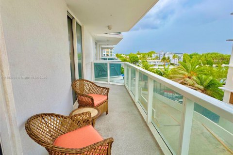 Condominio en venta en Miami Beach, Florida, 2 dormitorios, 104.14 m2 № 1929480 - foto 30