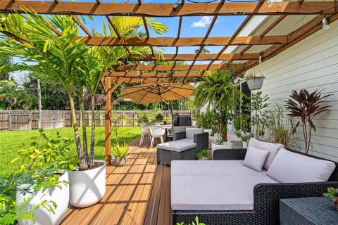 Casa en venta en Miami Springs, Florida, 4 dormitorios, 236.34 m2 № 1928010 - foto 15