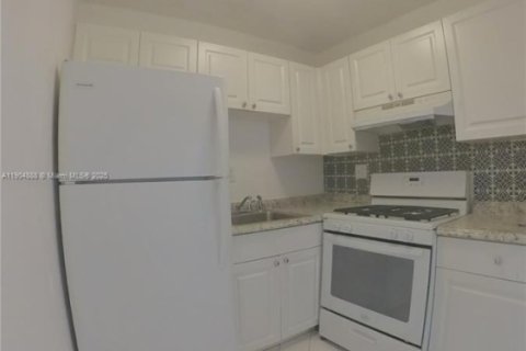 Copropriété à vendre à Miami Gardens, Floride: 1 chambre, 61.32 m2 № 1956081 - photo 3