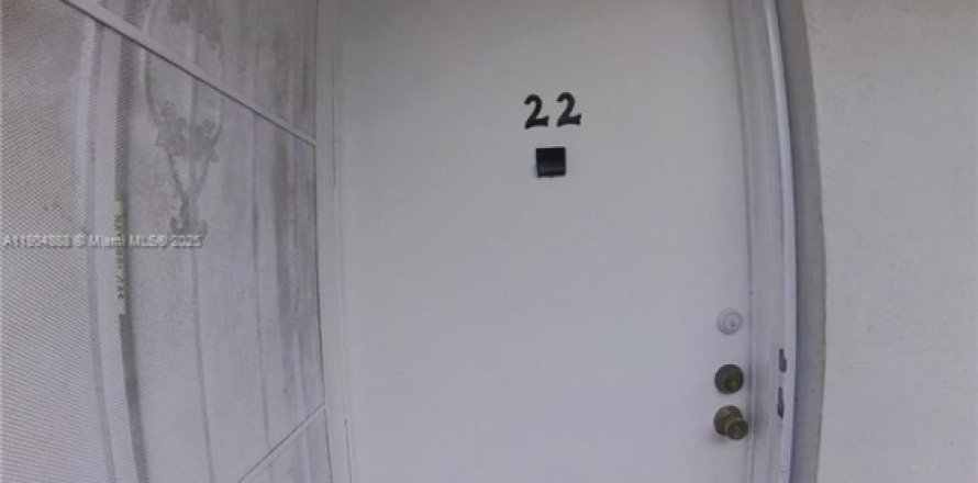 Condo à Miami Gardens, Floride, 1 chambre  № 1956081