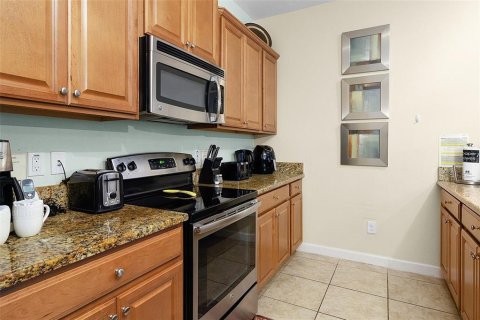 Townhouse in STOREY LAKE in Kissimmee, Florida 4 bedrooms, 177.81 sq.m. № 1192659 - photo 27