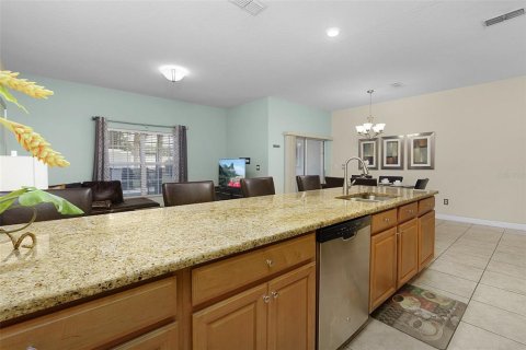 Townhouse in STOREY LAKE in Kissimmee, Florida 4 bedrooms, 177.81 sq.m. № 1192659 - photo 29