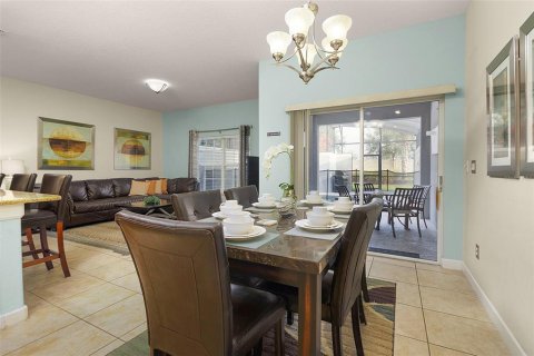 Townhouse in STOREY LAKE in Kissimmee, Florida 4 bedrooms, 177.81 sq.m. № 1192659 - photo 5