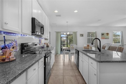House in Mascotte, Florida 4 bedrooms, 148.64 sq.m. № 1885031 - photo 10