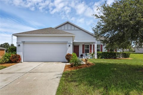 House in Mascotte, Florida 4 bedrooms, 148.64 sq.m. № 1885031 - photo 1