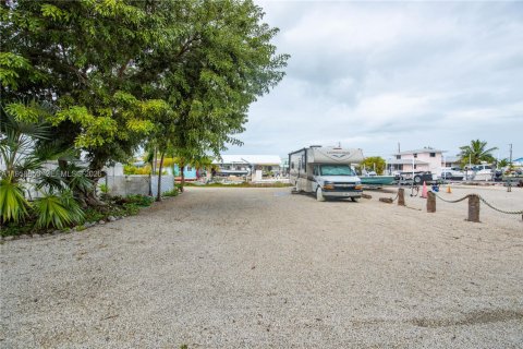 House in Big Pine Key, Florida 3 bedrooms, 93.65 sq.m. № 2080580 - photo 28