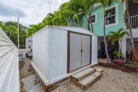 House in Big Pine Key, Florida 3 bedrooms, 93.65 sq.m. № 2080580 - photo 20