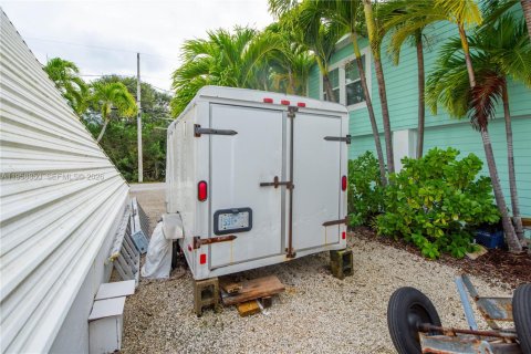House in Big Pine Key, Florida 3 bedrooms, 93.65 sq.m. № 2080580 - photo 21